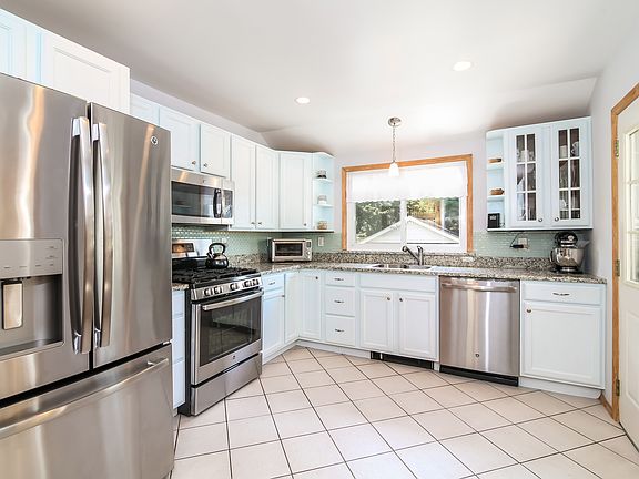 2nd image of 69 Shelley Ave