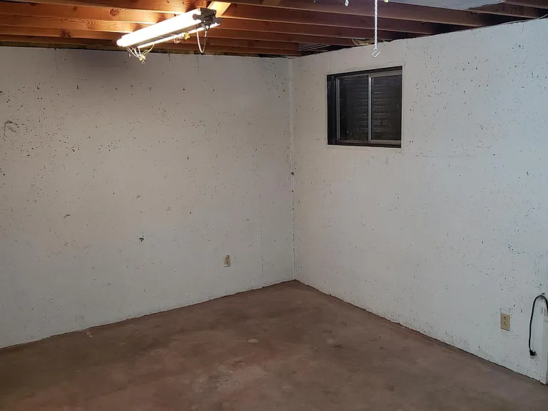 2950 Banderas Ln — Photo 21