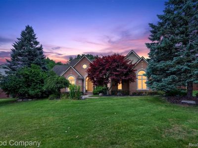 6698 Carlyle Ct, West Bloomfield, MI, 48322