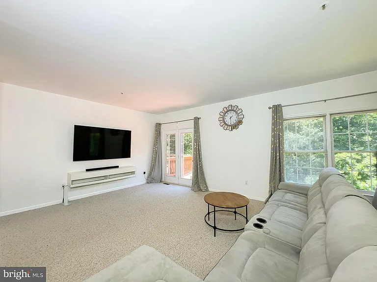 7822 Quill Point Dr — Photo 5