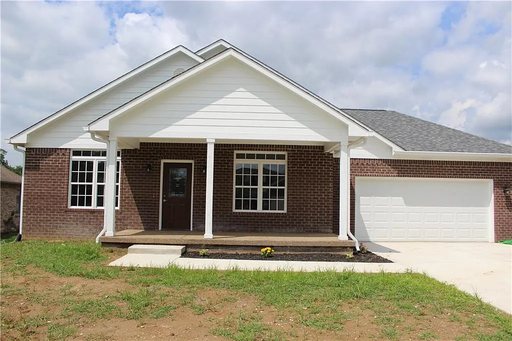 4870 E Daisy Ln photo 1