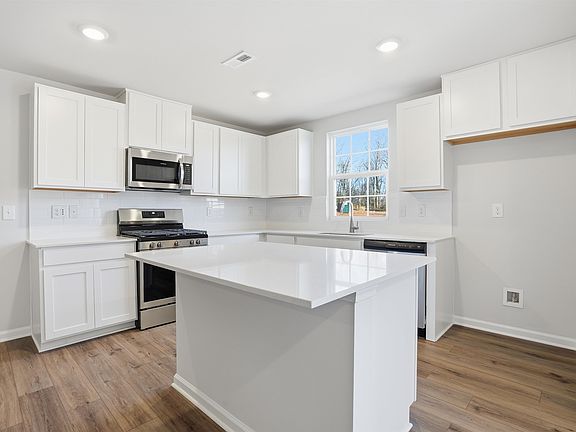 7th image of this home