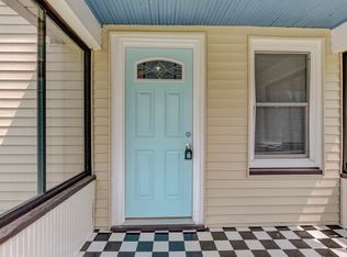 3706 Arbor St, Omaha, NE 68105