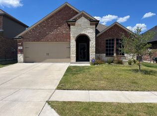 620 Carters Grove Dr, Fate, TX 75189