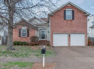 2218 Falcon Creek Dr, Franklin, TN 37067