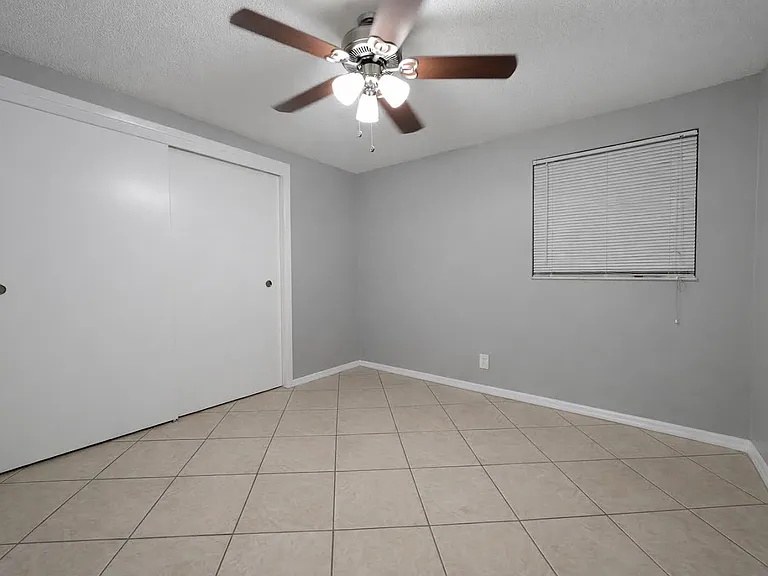 307 W Woodlawn Ave — Photo 12