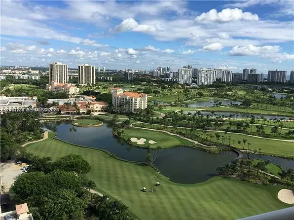 19501 W Country Club Dr, Aventura, FL