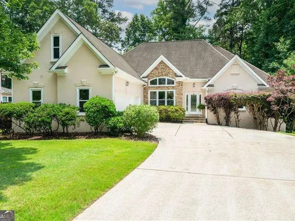 1275 Kelly Nelson Dr, Lawrenceville, GA 30043