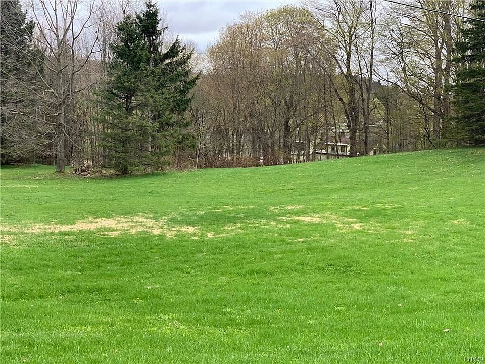 2nd image of 1302 Lake Como Rd