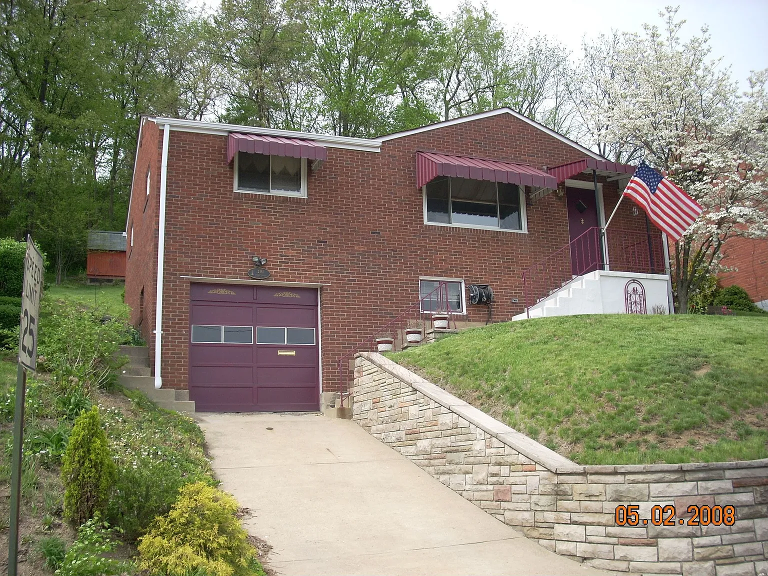 291 Patterson Ave photo 1