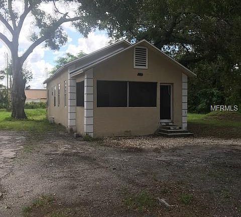 4th image of 2229 Royal Palm Ave