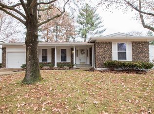 41 Smoke Tree Dr, Fenton, MO