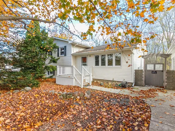 2836 S Union St, Rochester, NY 14624