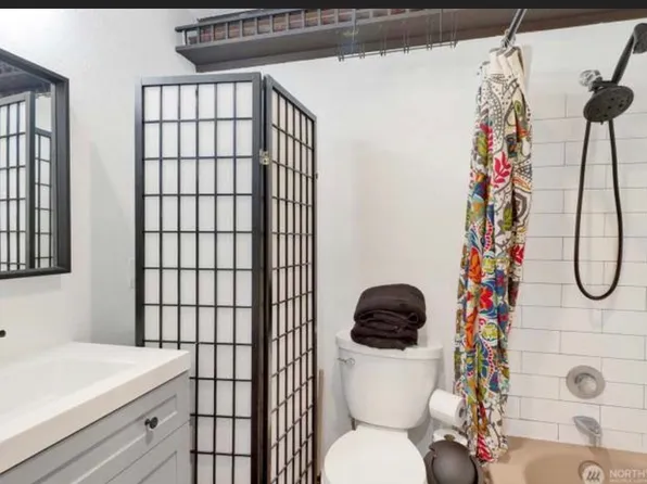 10433 Mt Baker Hwy, Deming, WA 98244