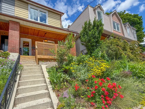 248 Benson Ave, Toronto, ON M6G 2J6