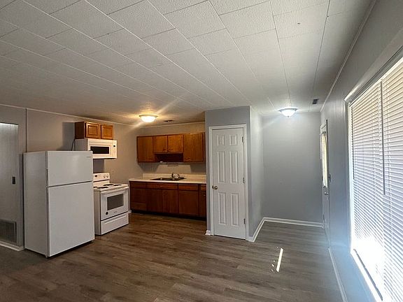 3rd image of 3526 Samuel Milroy Rd