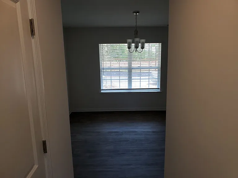508 Elmwood Pond Ct — Photo 2