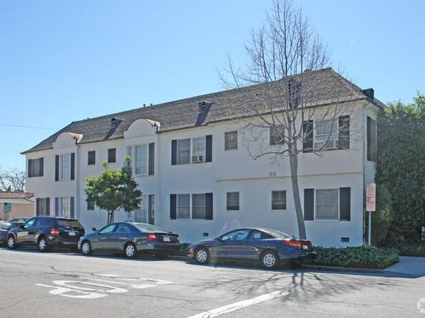 200 S Reeves Dr APT 1