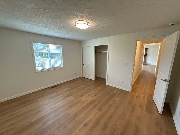 3641 Cherrylawn Ct NE — Photo 18