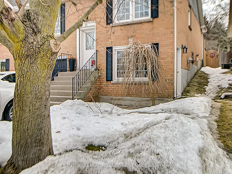 55 McCrimmon Cres #LOWER — Photo 17