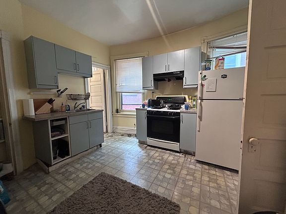 4th image of 4330 Pine St #2R