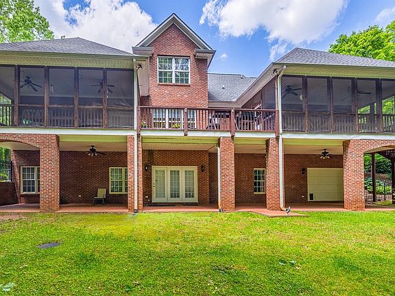 3rd image of 117 Sugarmill Ln #3