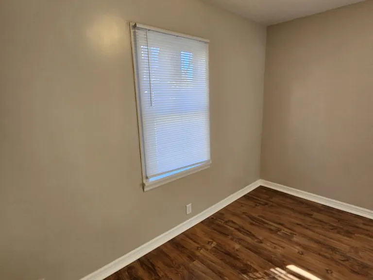430 S Armstrong St — Photo 5