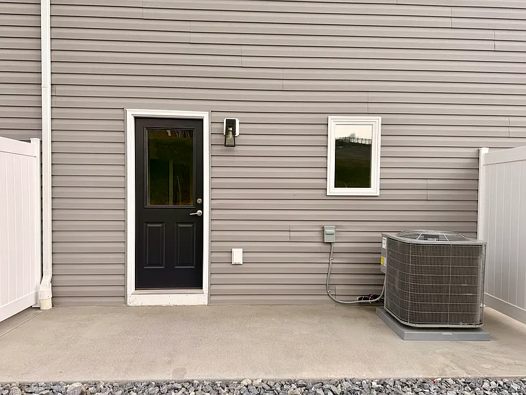 The Hills Townhomes — Photo 10