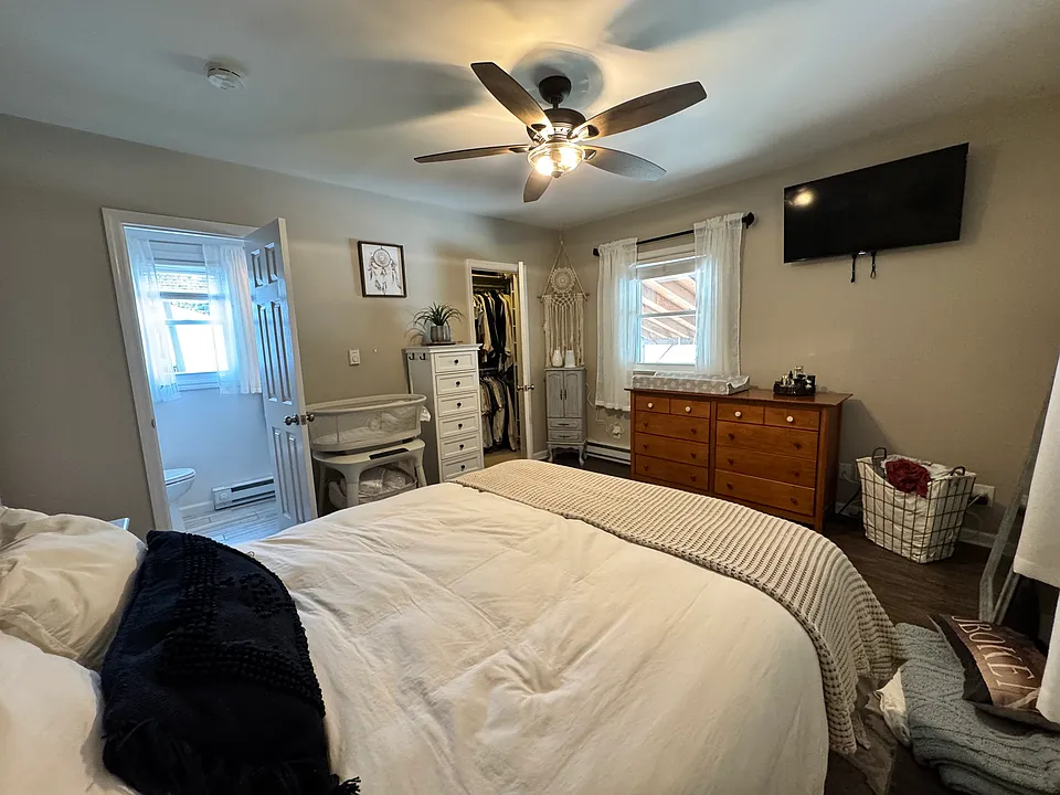 62 Buena Vista Ave #1