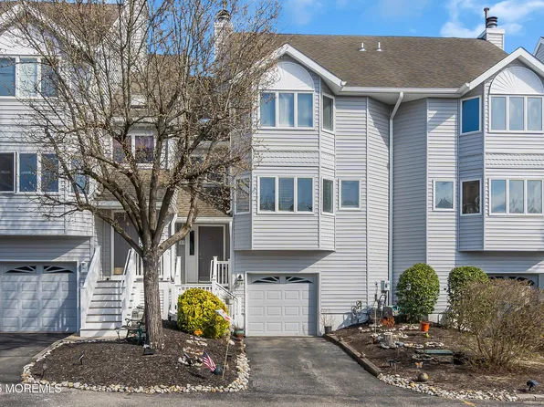 33 Rose Court #303, Toms River, NJ 08753