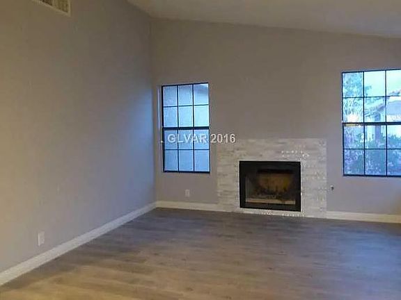 3rd image of 4793 Farlington Dr