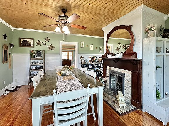 21st image of this home