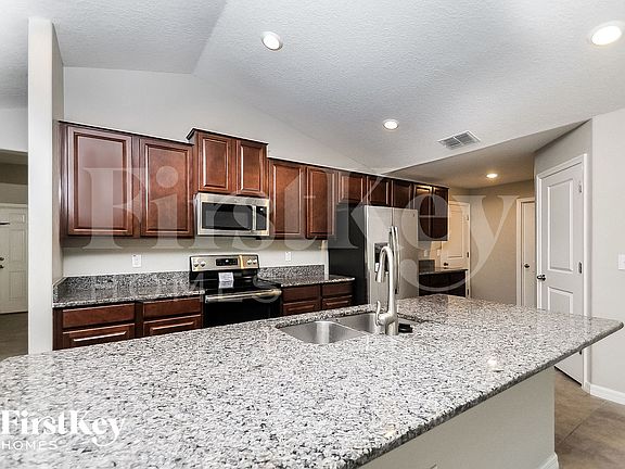 4th image of 9725 Sage Creek Dr