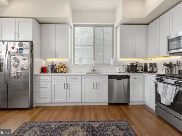 1356 S Bouvier St #2, Philadelphia, PA 19146