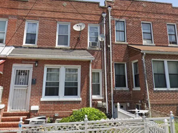 933 E 221st Street, Bronx, NY 10469