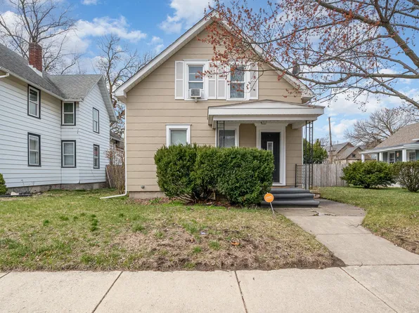 1117 Manhattan St, Michigan City, IN 46360