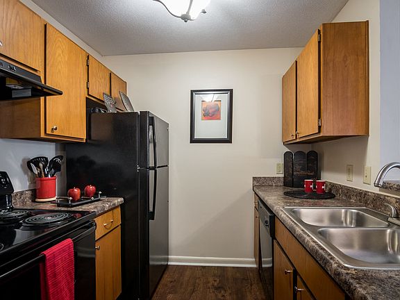 5th image of 1700 Bowdoin Dr #2006