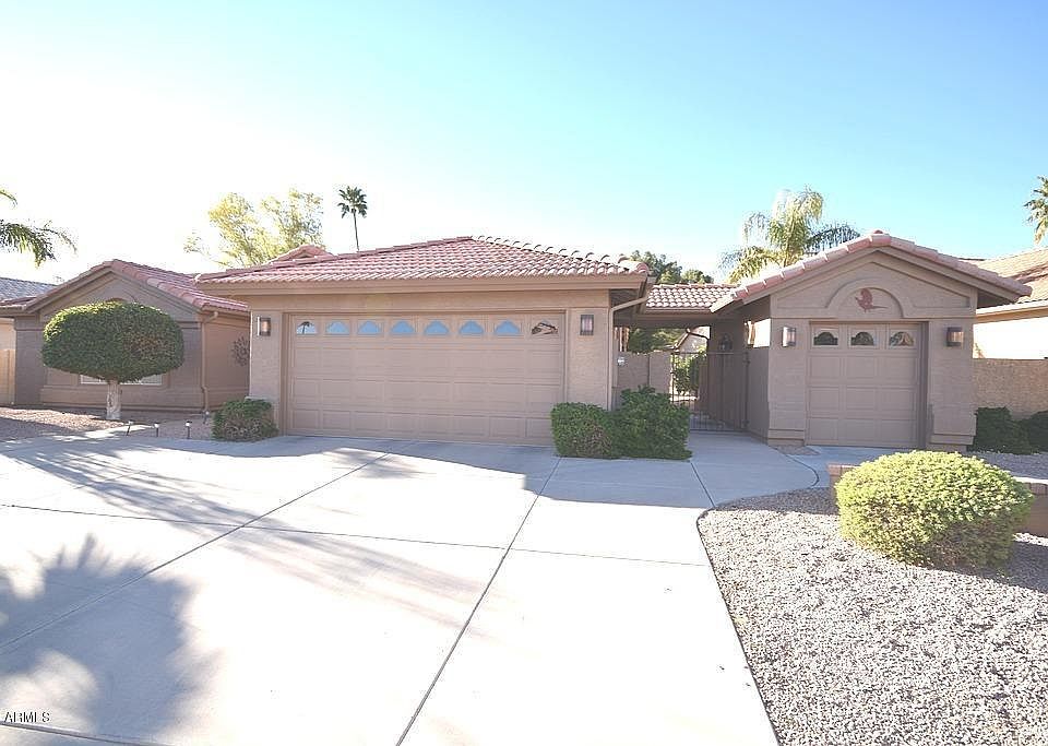 1st image of 25816 S Flame Tree Dr