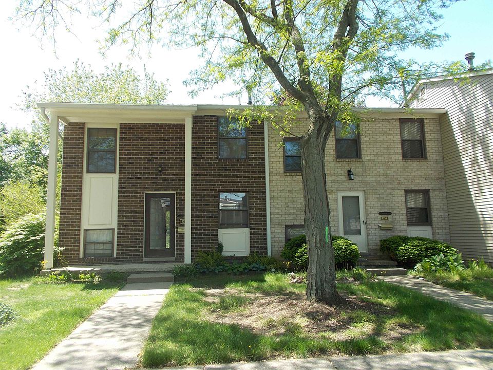 1st image of 8358 Lakeview Dr