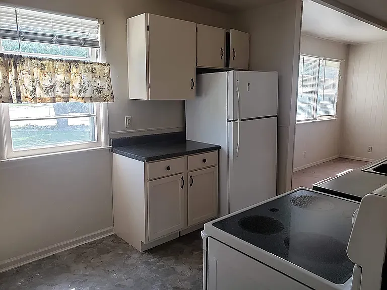 2 bed, 720 sqft, $1,250 — Photo 4