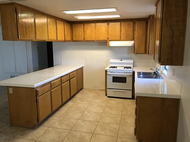 12550 Miracle Hill Rd — Photo 6