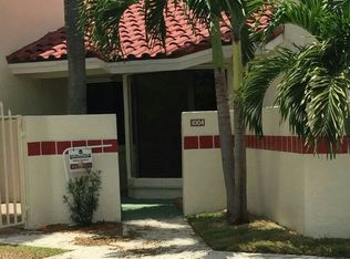 1004 San Remo Cir, Homestead, FL 33035