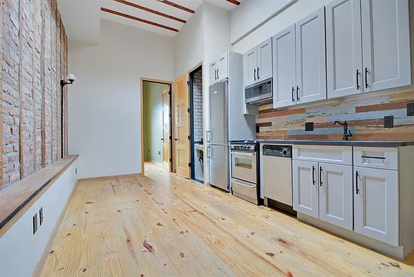 Rented by LG Fairmont Group | media 37