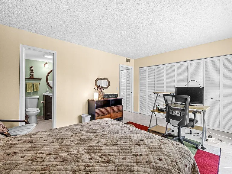 68 Suffolk Dr #68-B — Photo 12