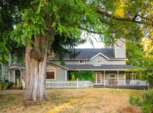 6230 NE Gunderson Rd, Poulsbo, WA 98370