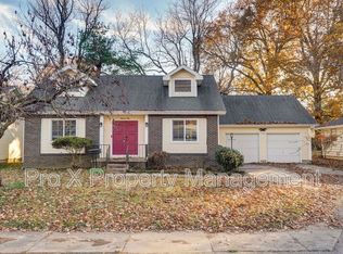 1304 E Woodland St, Springfield, MO 65804