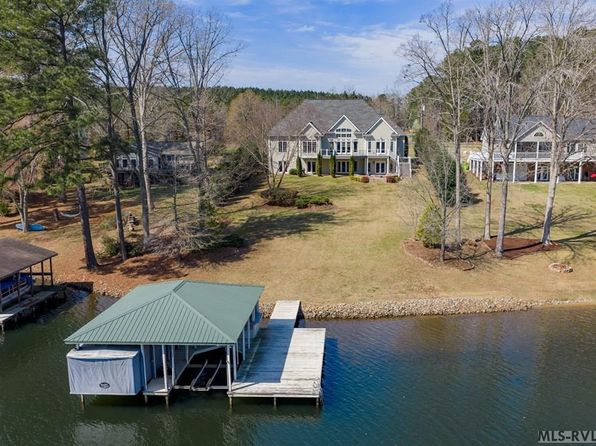 11 Pine Ridge Dr S