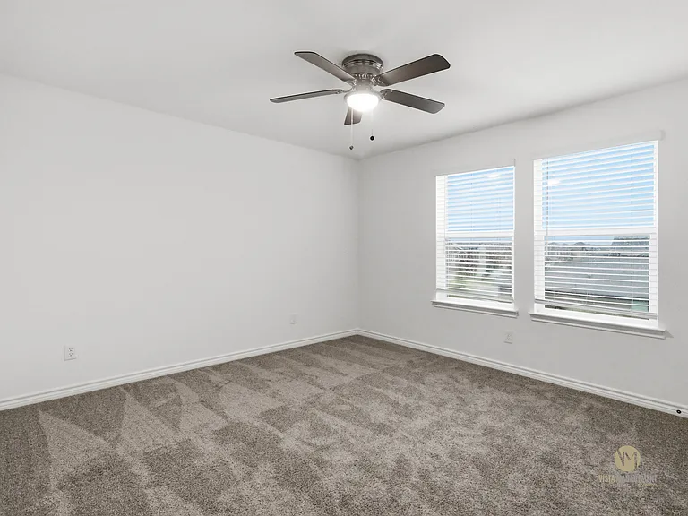 11414 Amberina — Photo 29