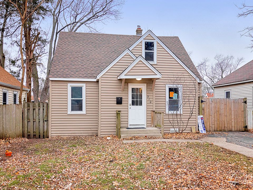 1st image of 210 Fairlawn Dr