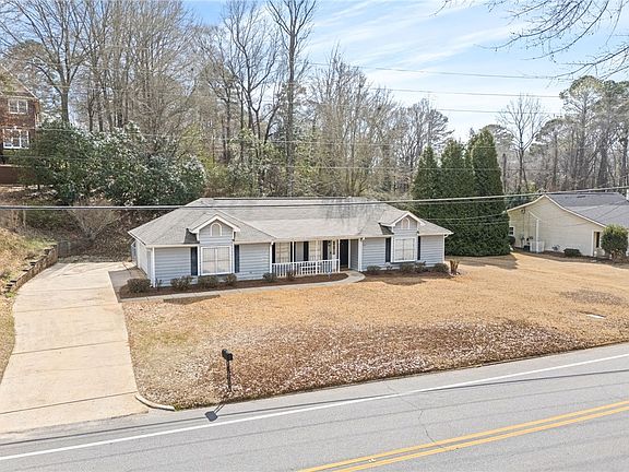 2nd image of 805 India Rd